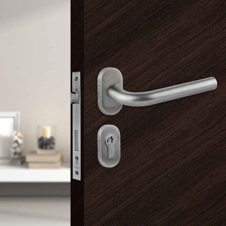 MANIJA 808 &quot;L&quot; CON ROSETA OVAL MOD. CMW004